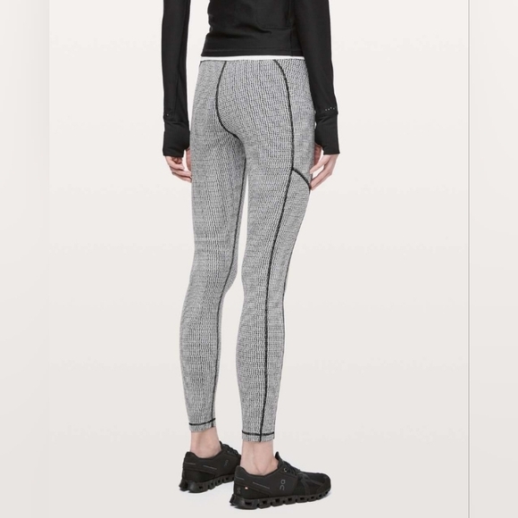 Lululemon Speed Up Tight *Full-On Luxtreme Teeny Tooth White Black Leggings Sz 2 - Picture 2 of 12